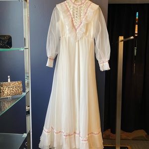 Alfred Angelo by Edythe Vicent VINTAGE  dress